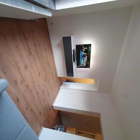 Brussels North - Pajot Apartments Wemmel Bagian luar foto